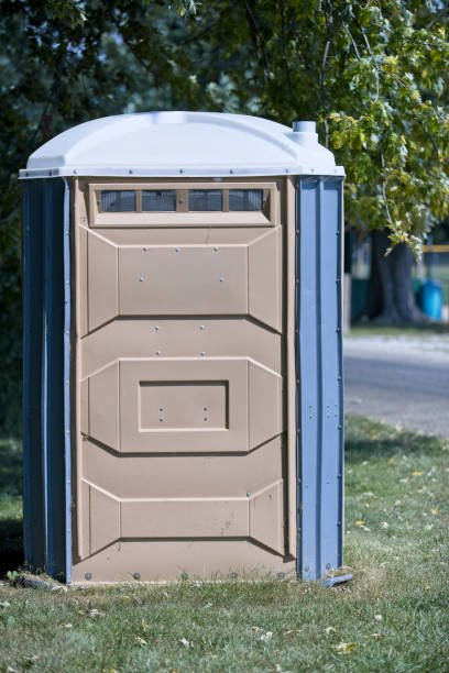 Best Portable bathroom rental  in Henryetta, OK